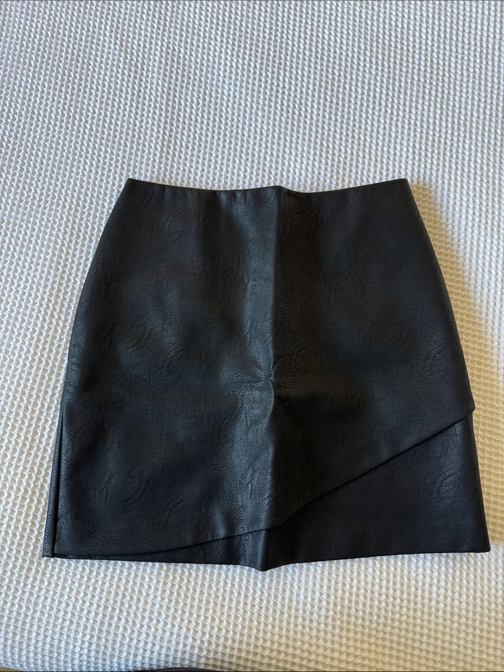 NWOT Club Monaco Black Faux Leather Mini Skirt